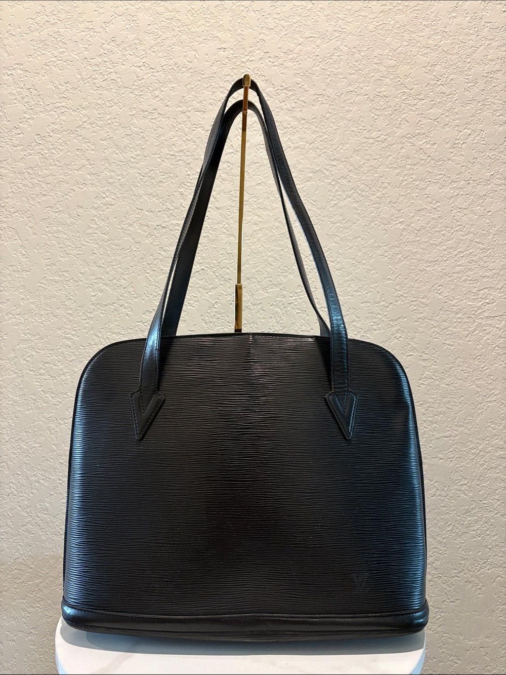Louis Vuitton AS0979 Lussac Black Epi Leather Tote Bag